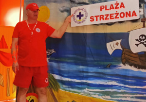 Na zdjęciu jest Ratownik WOPR.
