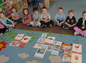 Wiosenne kanapeczki w grupie Pszczółki w Przedszkolu Samorządowym w Gorzkowicach.