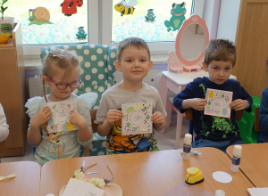 Warsztaty plastyczne o tematyce wielkanocnej w grupie,, Słoneczka " w Przedszkolu Samorządowym w Gorzkowicach.