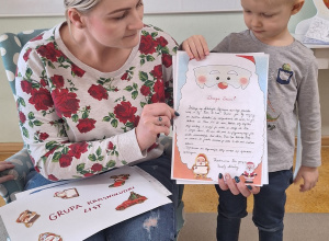 Wysyłamy listy do Świętego Mikołaja - wycieczka na pocztę dzieci z Przedszkola Samorządowego.