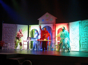 „Moc serca, siła żywiołów” – teatralna przygoda Biedronek i Stokrotek z Przedszkola Samorządowego w Gorzkowicach.